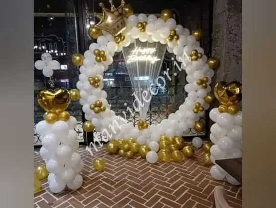 Luxury Golden White Ring Decor