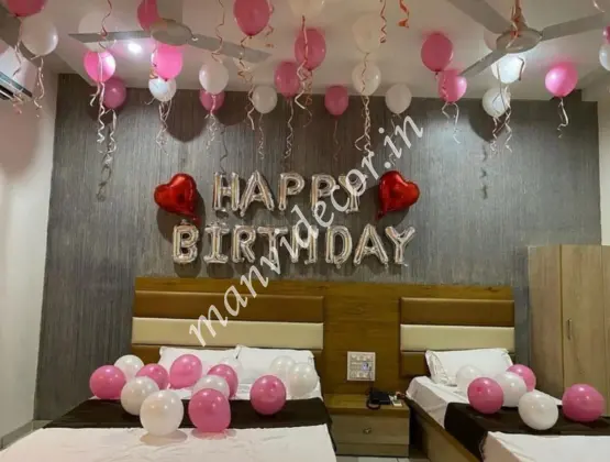 Surprise Room Balloon Decor