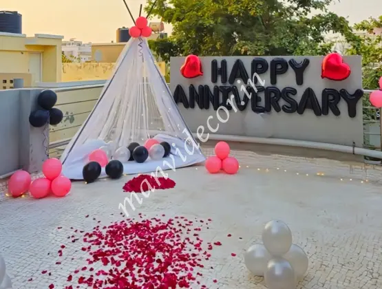 Anniversary Moonlight Balloon Decor