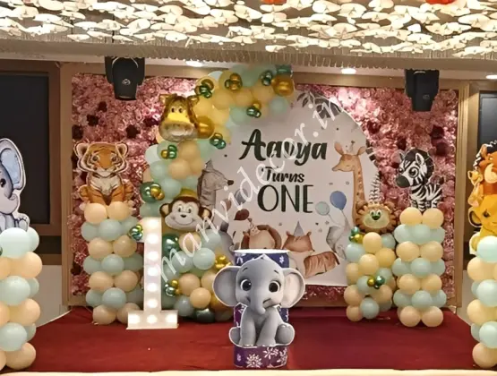 Jungle Safari Ring Decor