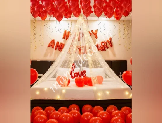 Anniversary Cabana Balloon Decoration