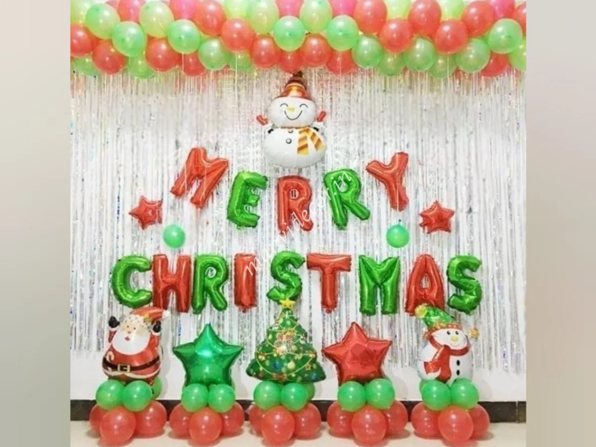 Merry Christmas Balloon Setup