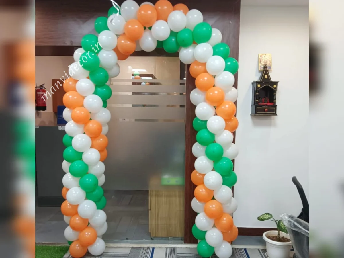 u shaped gate decoration for 15th augest