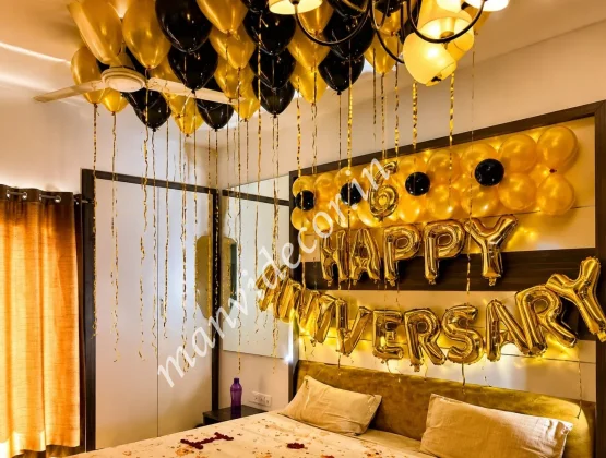 Amazing Anniversary Balloon Decor